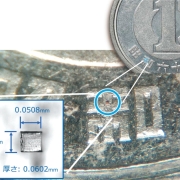 一辺50μの6面切削立方体